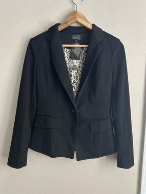 NWT Countess Black Tailored Blazer with Leopard Lining Size S